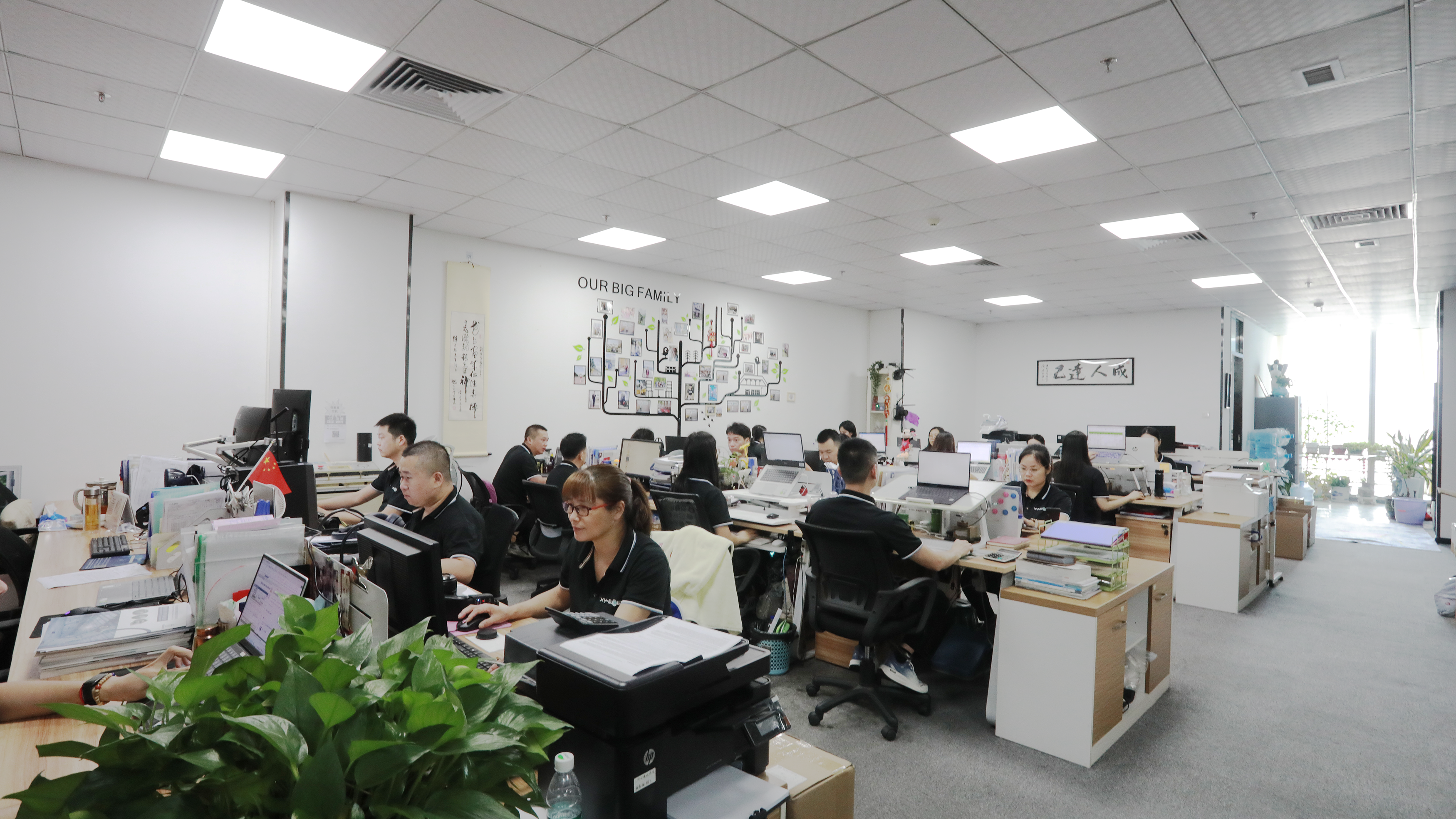 MIM Supplier's Metal and Ceramic Injection Molding Service Team
